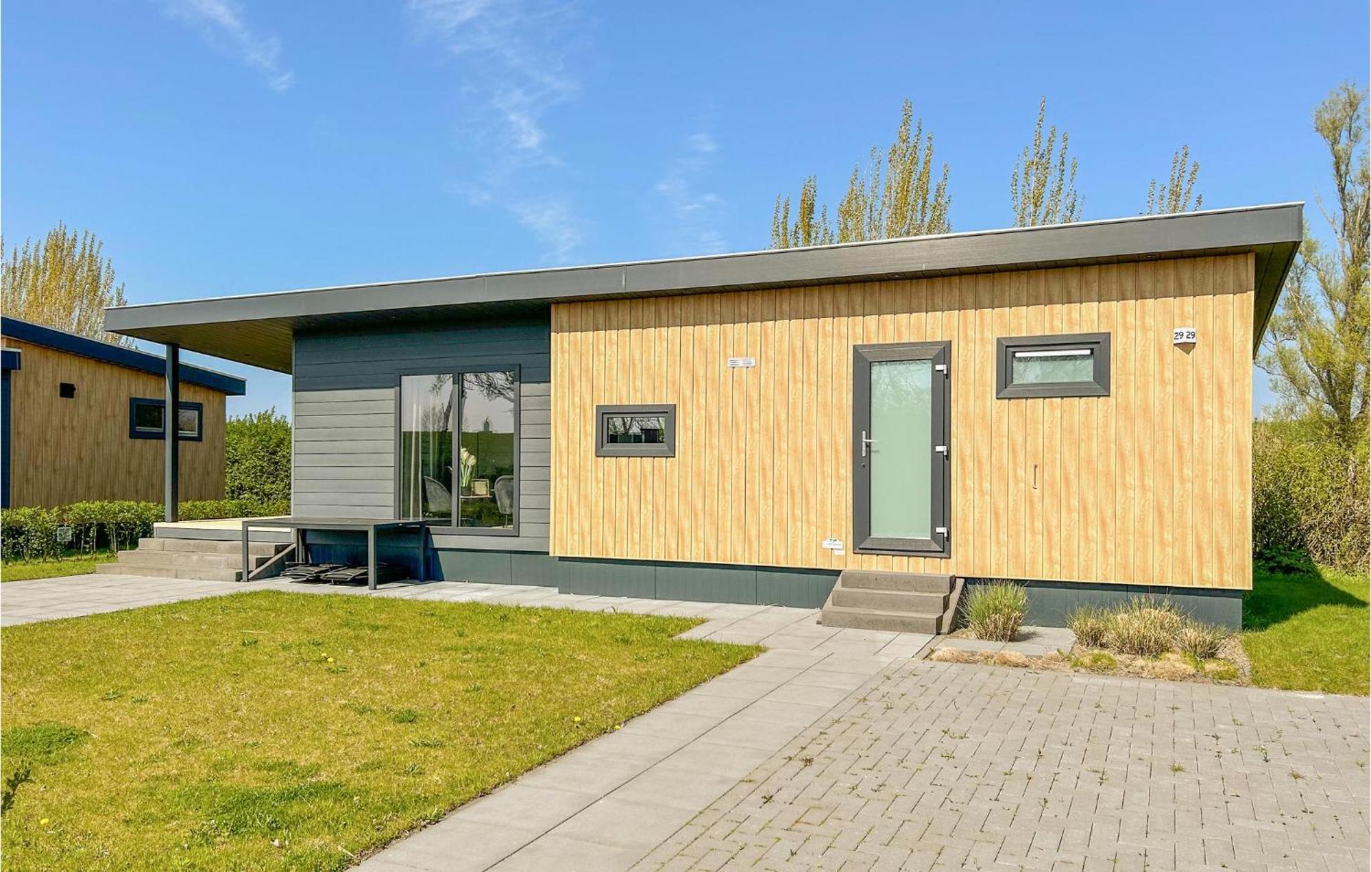 Vakantiehuis 2 Bedroom Beautiful In Scherpenisse