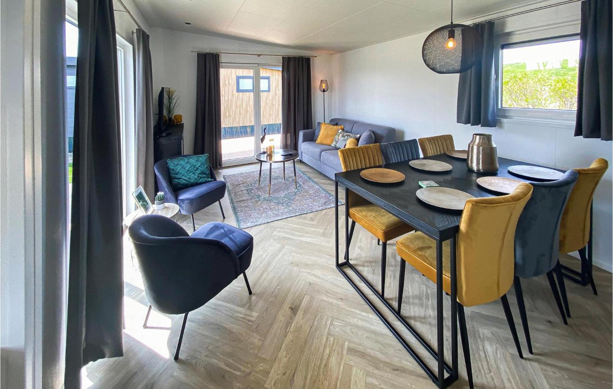 2 Bedroom Beautiful In * Scherpenisse